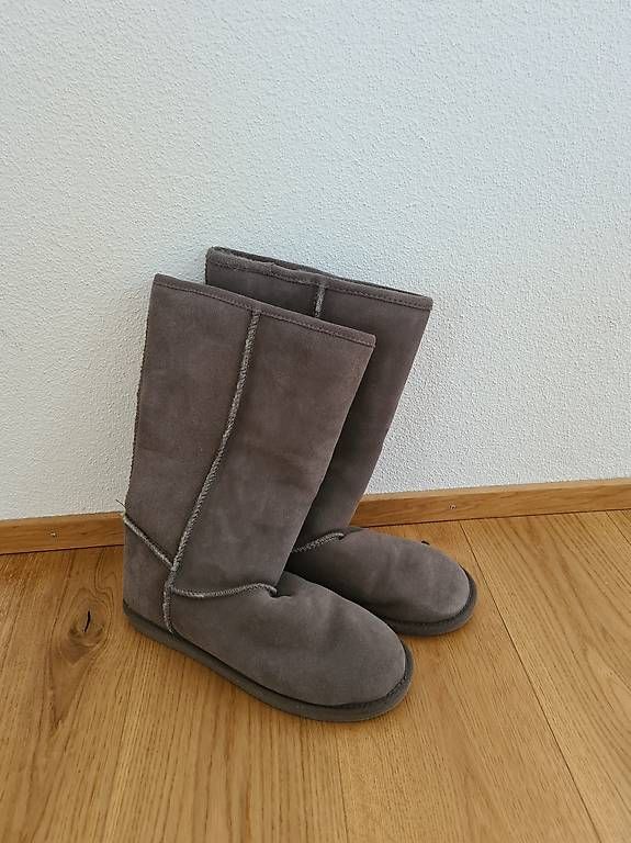 Damenschuhe: Pesaro Winterschuhe / Winterstiefel Gr. 41 – Gebraucht aus Roggliswil von Nleu
