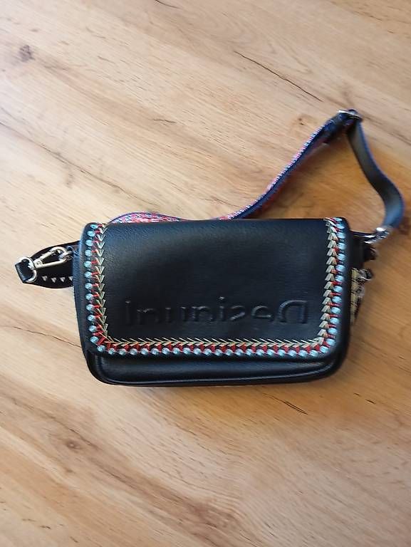 Sonstige Kleidung & Accessoires: Borsetta tracolla – Gebraucht aus Cresciano von xga_j8p2 1