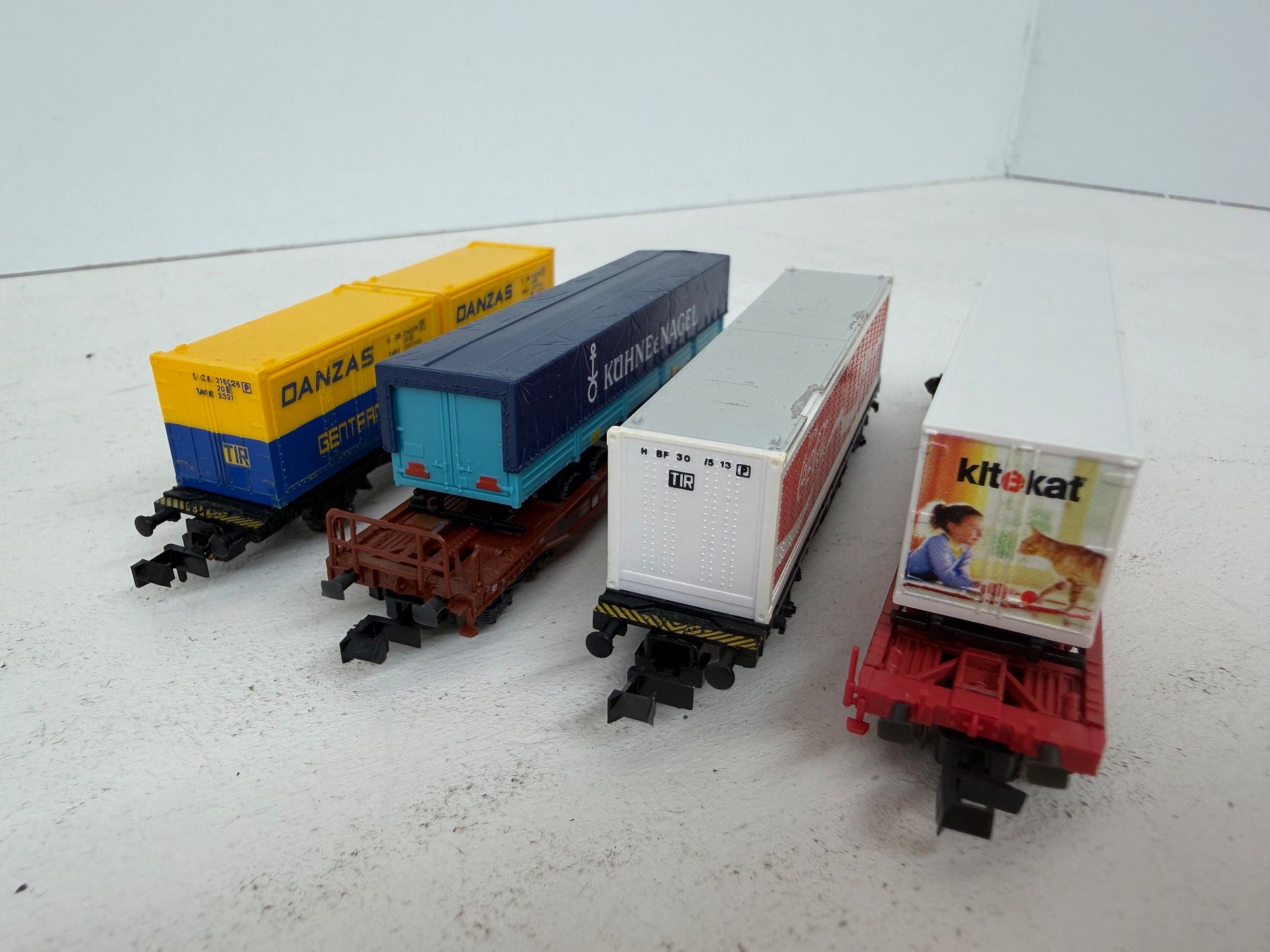 Modellini di ferrovie: Fleischmann 8233; 8243 , Roco 25289 Güterwagen – Usato da Büsserach venduto da ModellbahnDepot 3