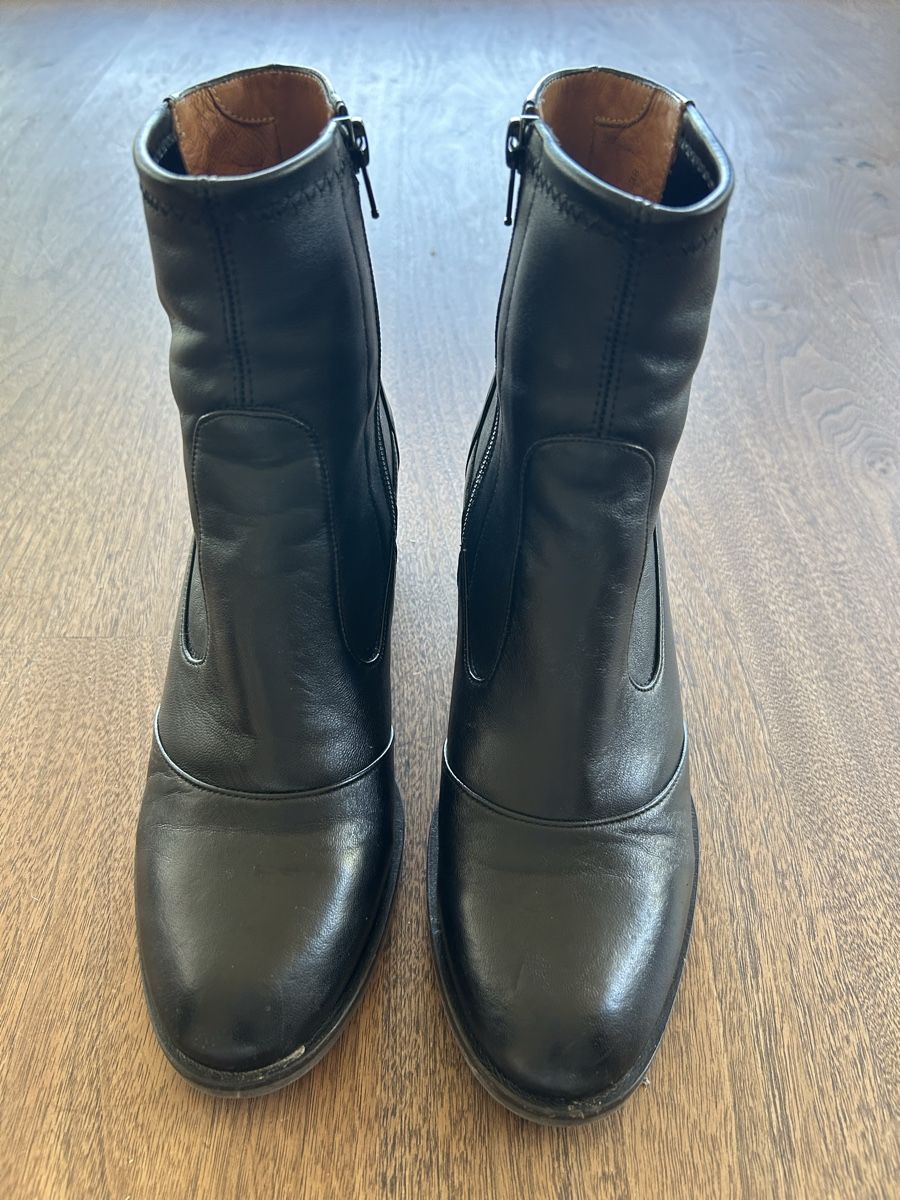 Chie Mihara Damenschuhe: Chie Mihara Stiefelette – Gebraucht aus Muntelier von cyrillus01