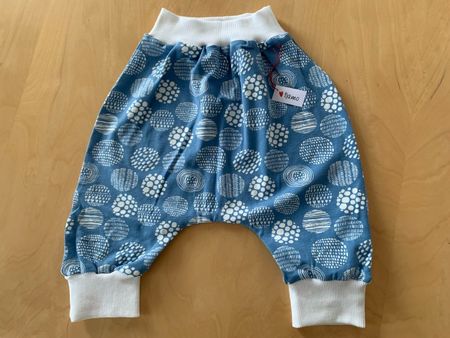 Neue, leichte Babyhose/Pumphose, Gr. 68/74,  HANDARBEIT