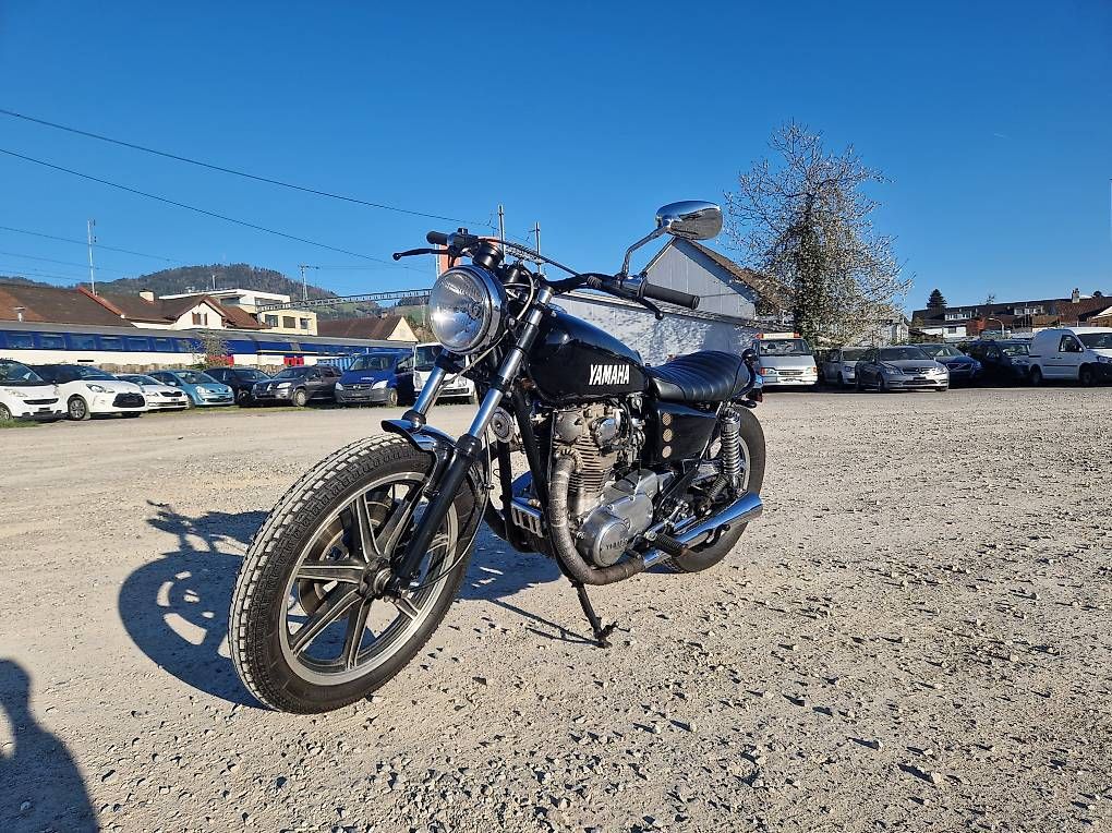 Yamaha Strada: Yamaha XS650 Cafe Racer – Usato da hinwil venduto da DesmoSlam