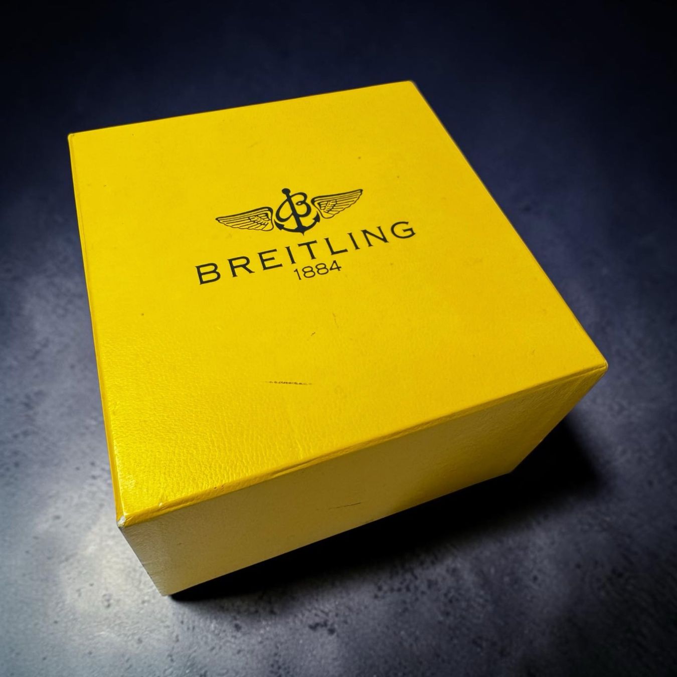 Breitling Uhrenboxen: Original Breitling Aussenbox – Gebraucht aus Basel von mkz_859r