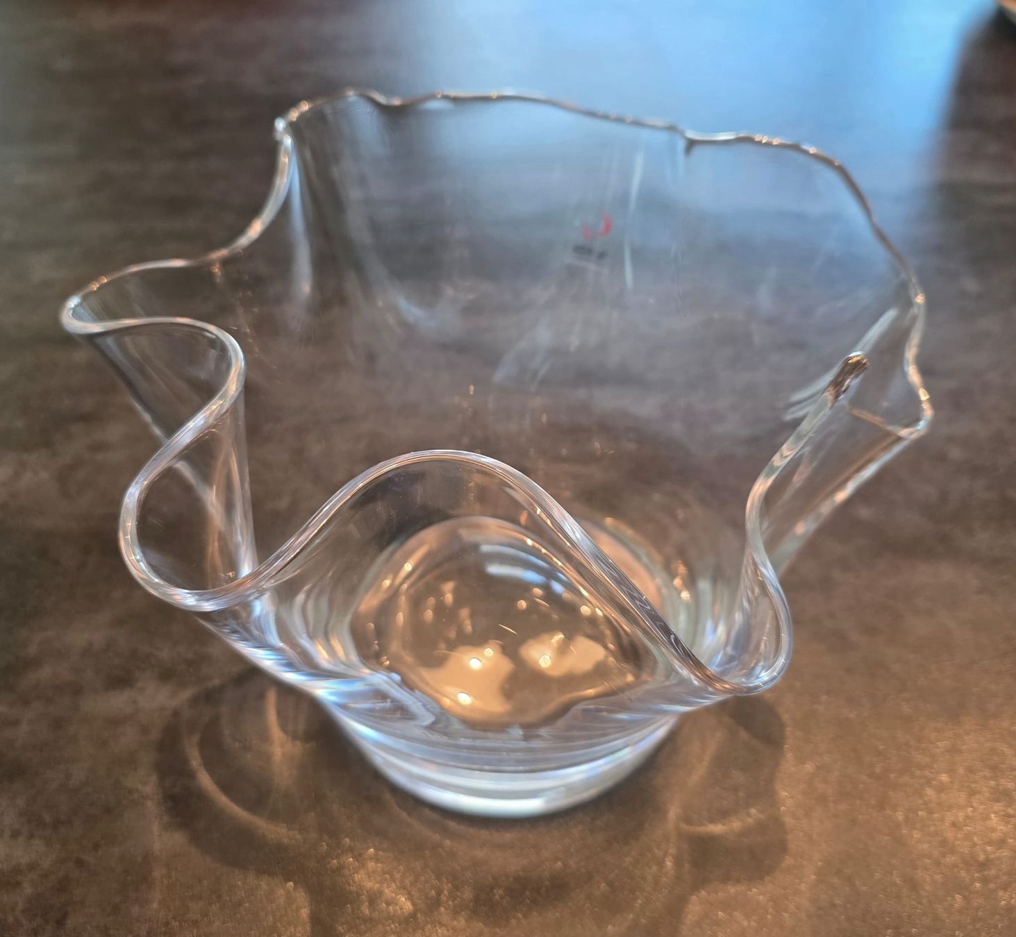Bicchieri: Glas Schale wellig Rand klar gute Form – Usato da Bätterkinden venduto da far_f282 1