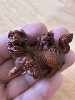 Japon netsuke en bois de buis figure kilim  dragon