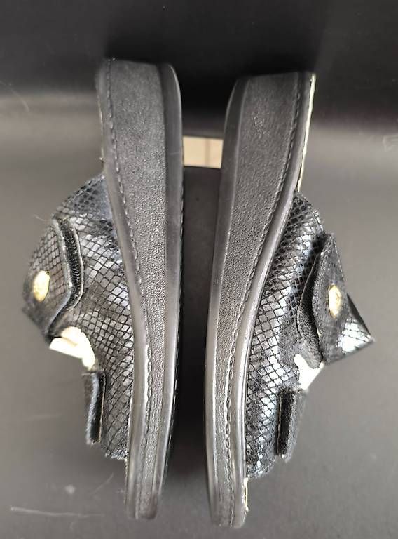 Damenschuhe: Sanital Light Sandalen  EUR 39 – Gebraucht aus Pully von vir_58dk 2