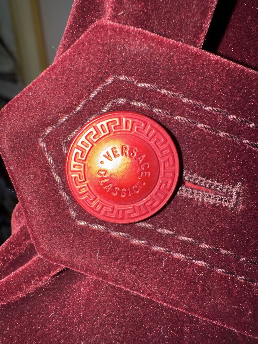 Versace Giacche: Versace Classic V2 Red Quilted  jacket Size M/L – Nuovo (secondo la descrizione) da Montagnola venduto da jamylafy 3