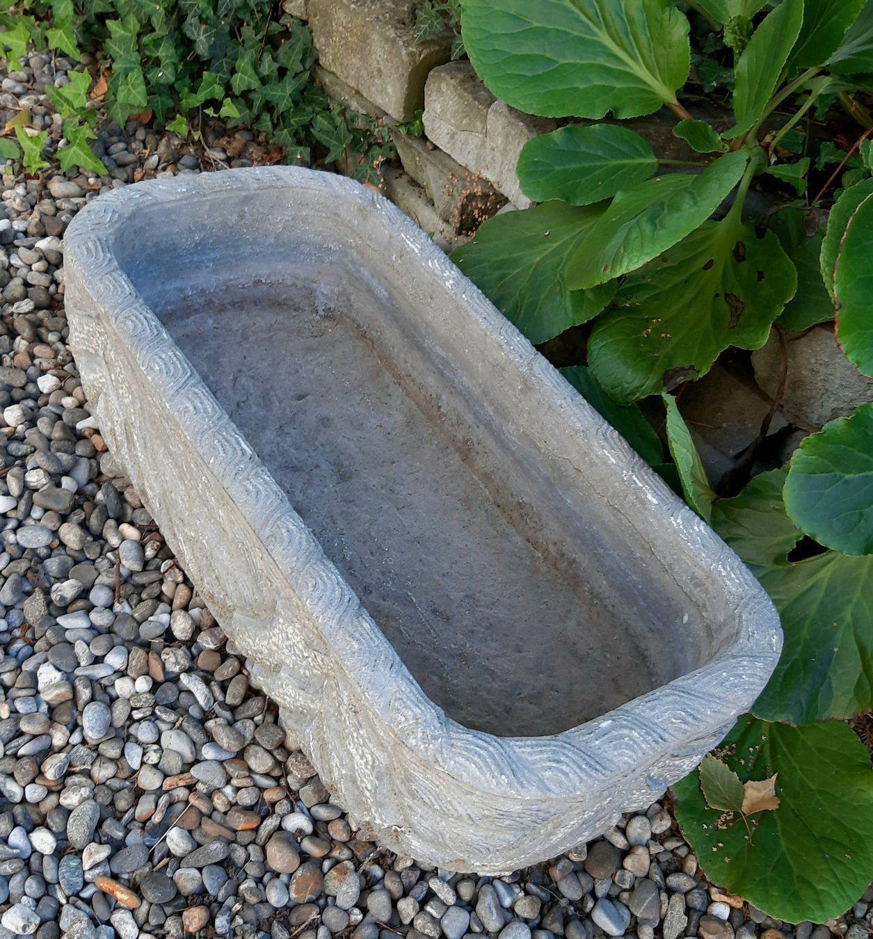 Teiche & Zierbrunnen: Handgehauener Steintrog – Gebraucht aus Arbon von torso444 1