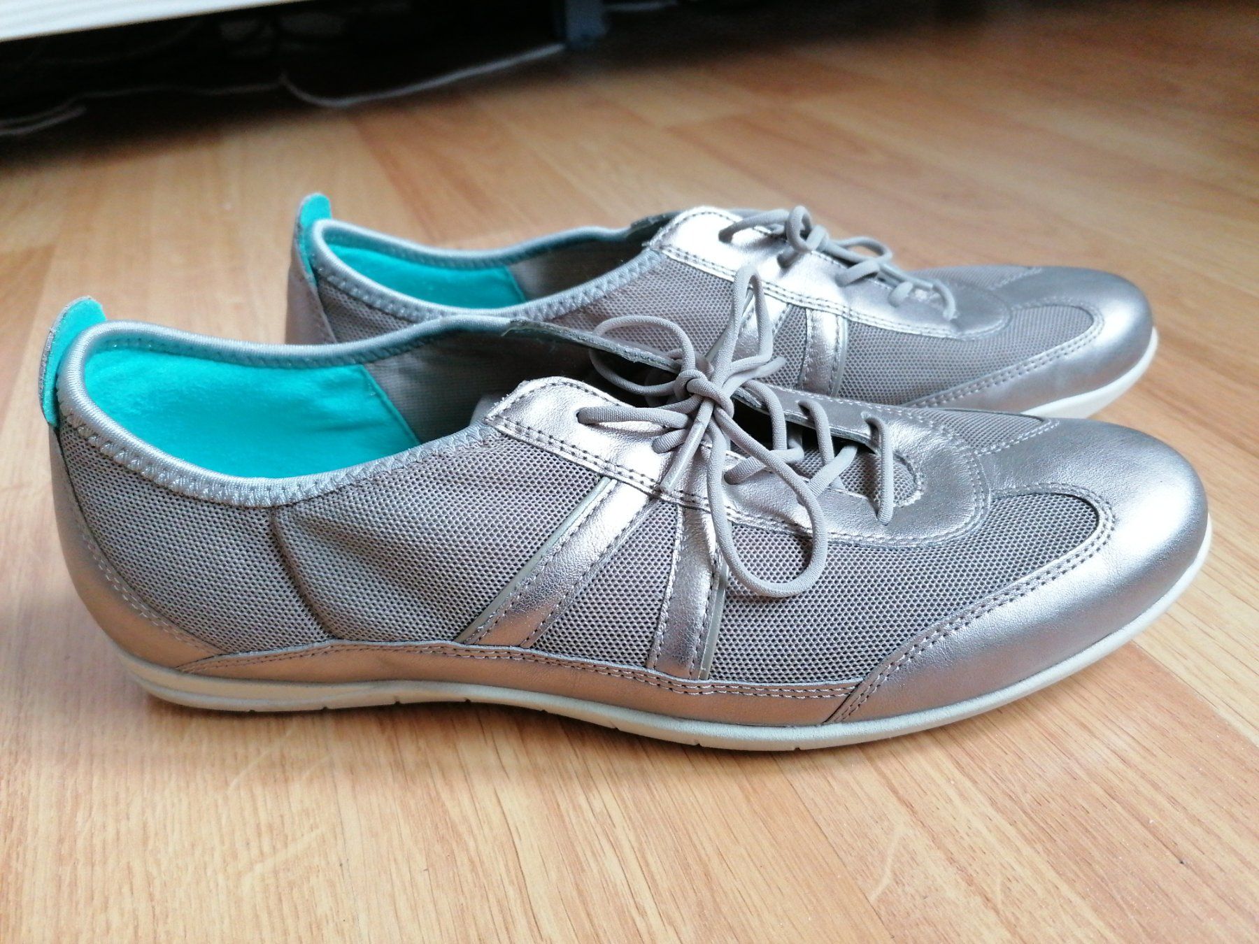 Ecco Scarpe da donna: Neuwertige Turnschuhe Gr 41 von Ecco – Usato da Büttikon AG venduto da Amineah