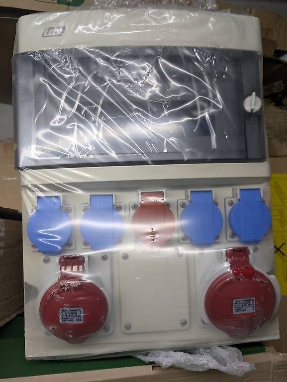 Stromzufuhr: Coffret électrique neuf  – Neu und originalverpackt aus Sion von ers_qf7t