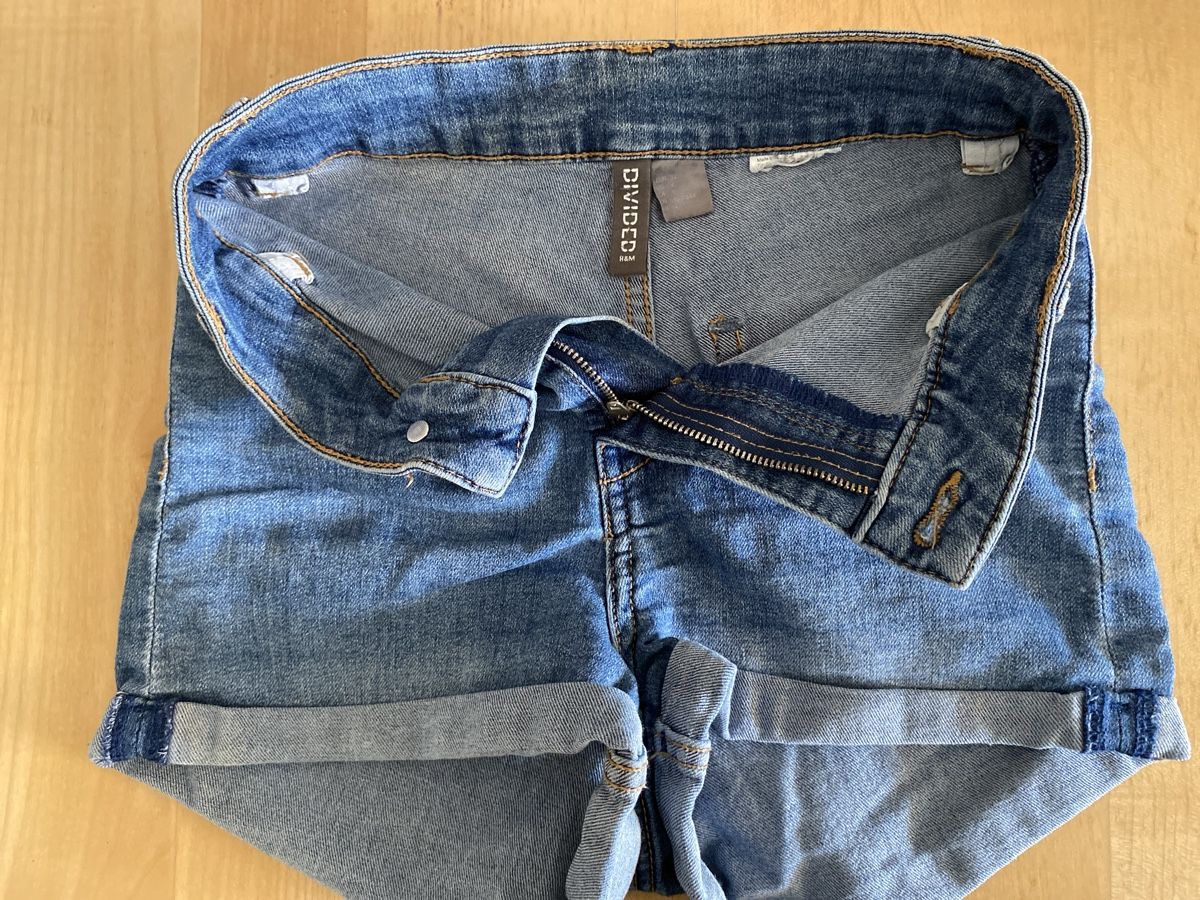 Pantaloni: Kurze Jeans Mädchen Gr. 152 – Usato da Illnau venduto da Dodo115 1