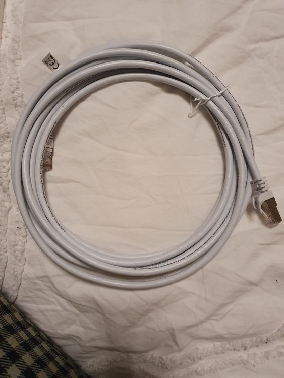 Câble Ethernet CAT6 Blanc, neuf 1