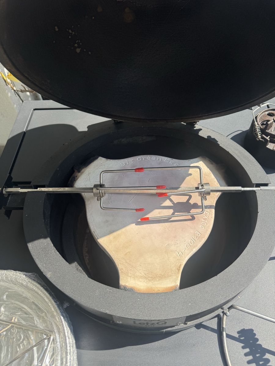 Big Green Egg Grills: Big Green Egg Medium mit Zubehör  – Gebraucht aus Remetschwil von BarriSil 1