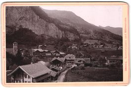 Fotografie Lauterbrunnen, malerische Dor