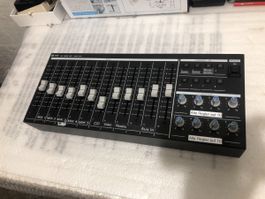 Toa D-911  vca fader unit
