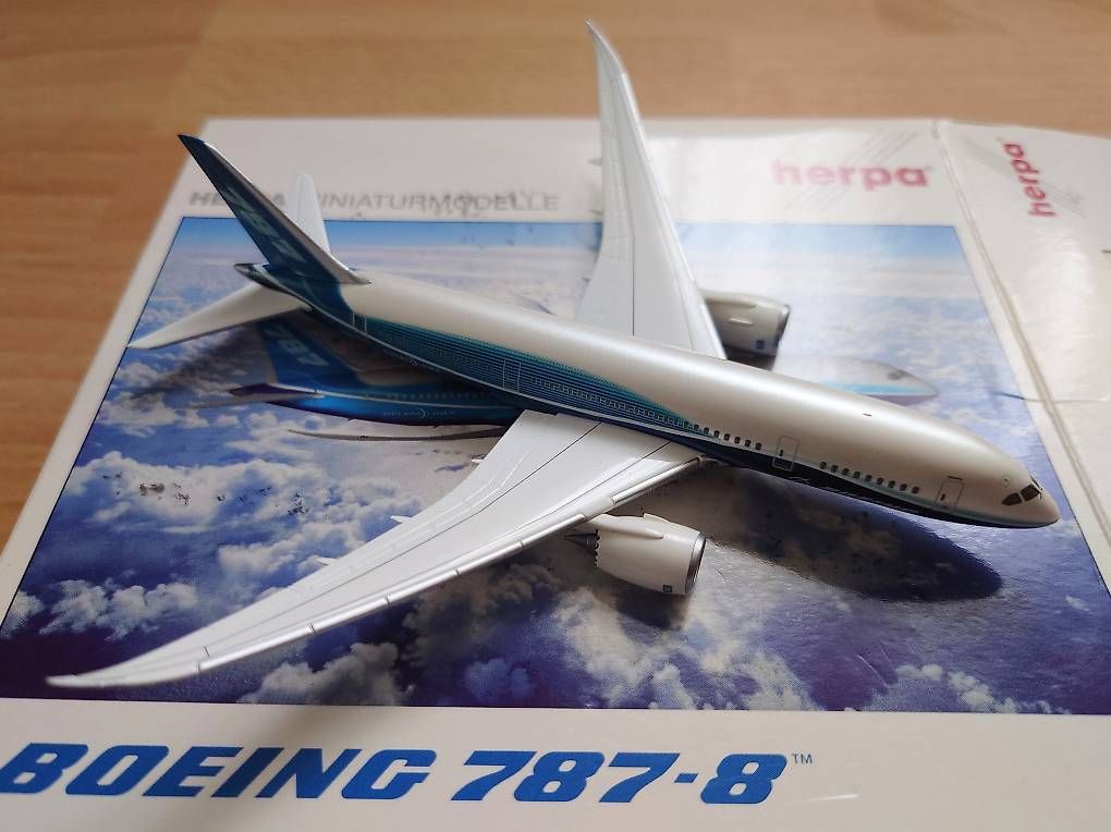 Kit di modellismo & Modellini statici: Modellflugzeuge – Usato da Leuzigen venduto da Darcry 1