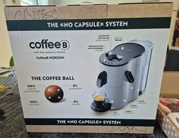 Kaffeemaschine CoffeeB Horizon mit Kaffeesorten, NEU!