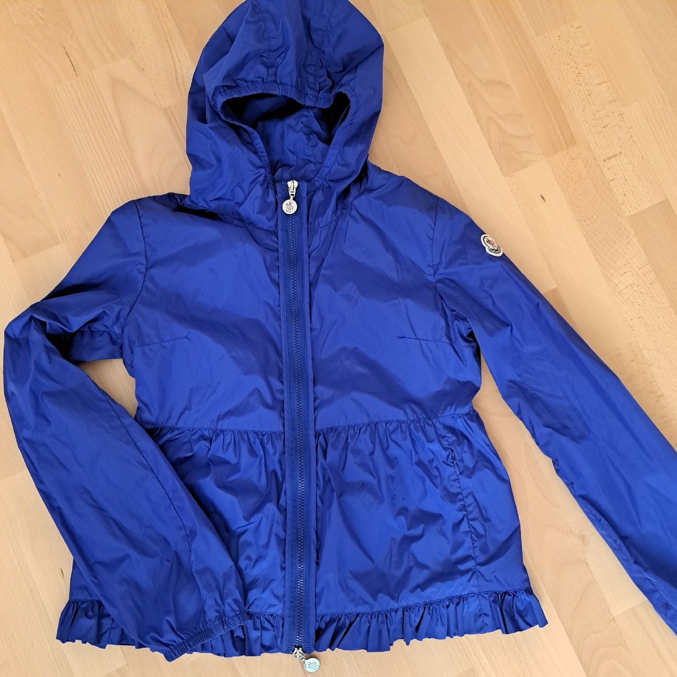 Moncler Giacche & Cappotti: Moncler Jacke mit Volants wunderschönes blau 164 / S – Usato da bazenheid venduto da salerno007