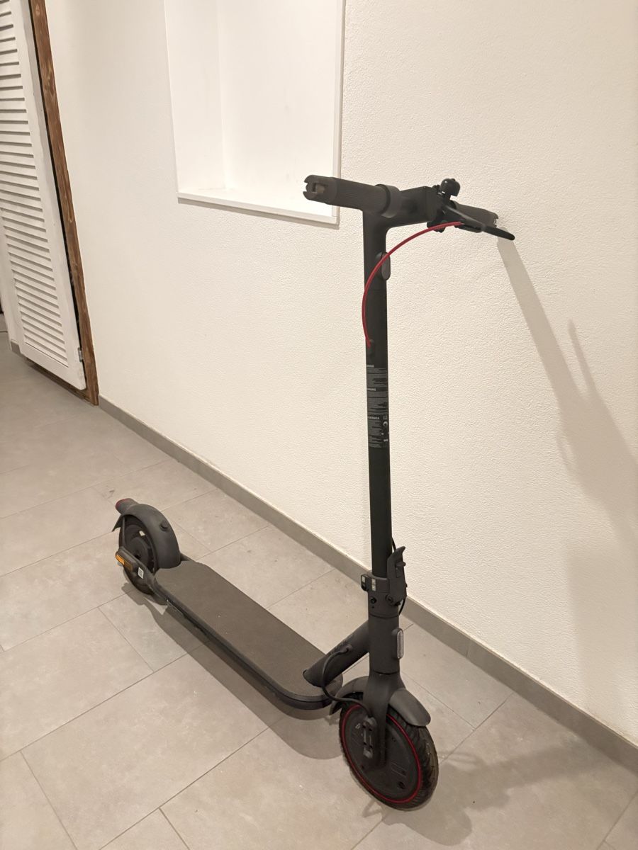 Scooter: Xiaomi E-Scooter lite 4 Swiss edition – Usato da Jegenstorf venduto da Eloim18