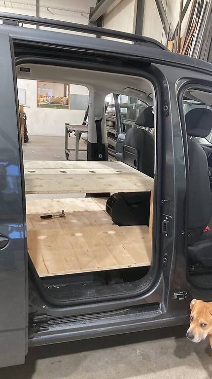 Veicoli da campeggio: Campingausbei für VW Caddy – Usato da Altdorf UR venduto da Berti92 2
