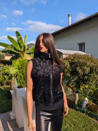 MODERNE GILET FÜR JUNGE FRAUE (GR. S) KUNSTFELL