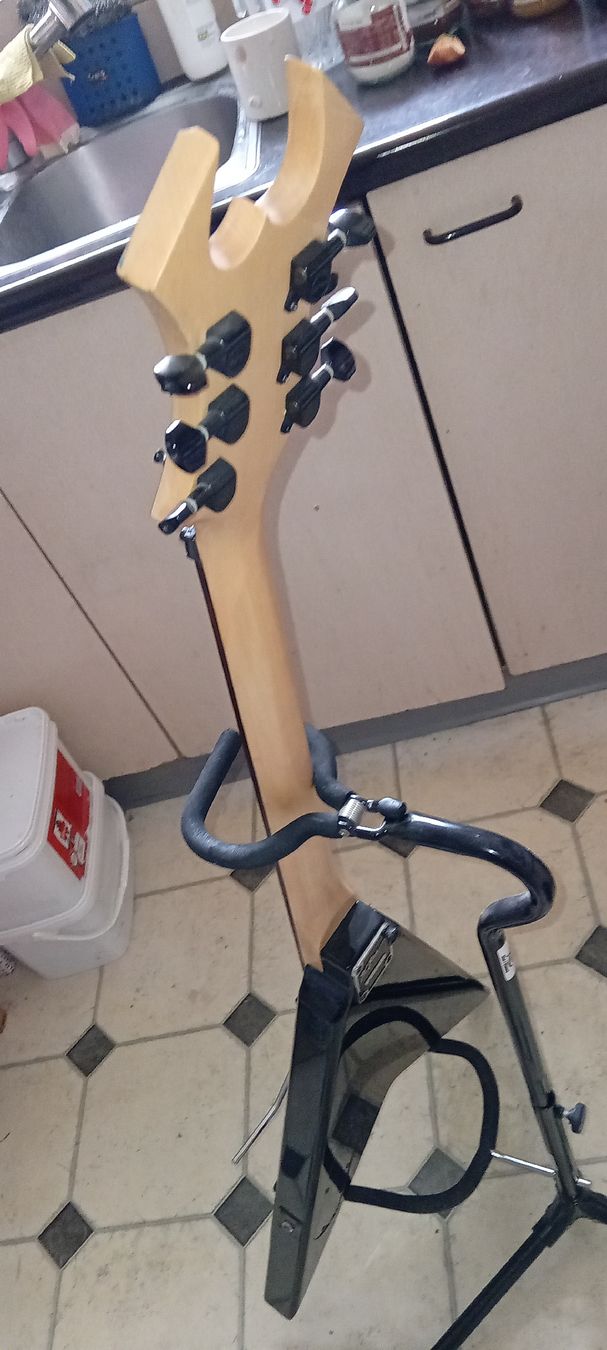 B.C Rich Strumenti musicali: BC Rich KKV Kerry King Slayer ist auch auf Tutti! – Usato da STAUFEN venduto da skullshredder 2