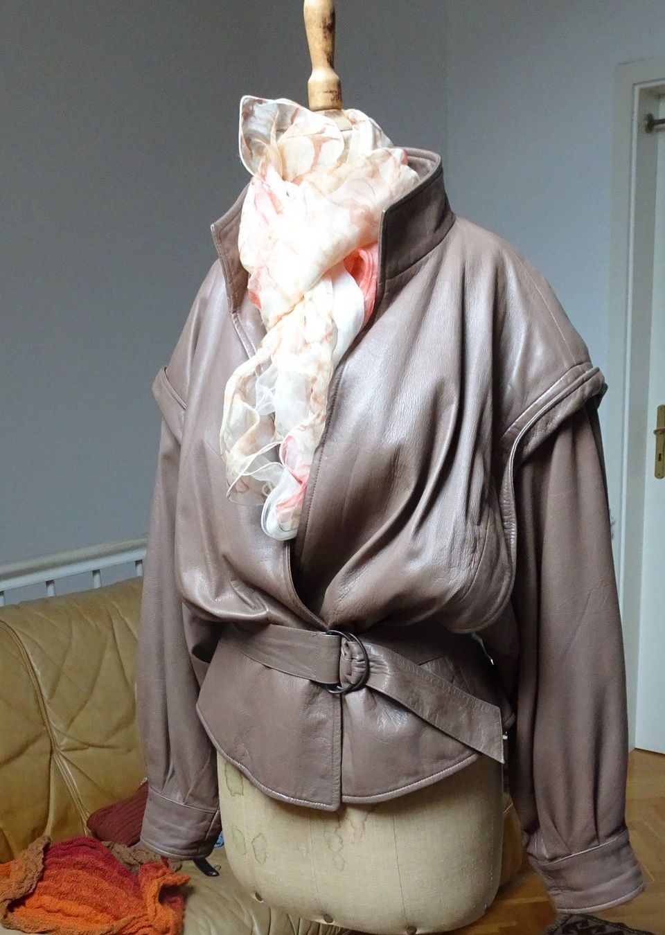 Giacche: Damen- Lederjacke – Usato da Willerzell venduto da kut_m7hh