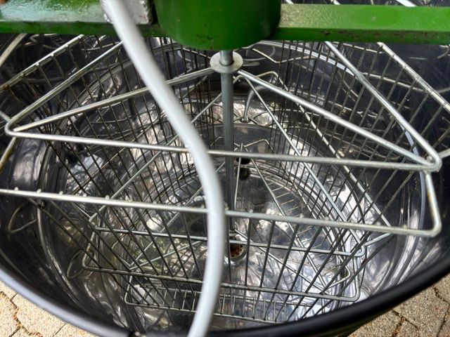 Tutte le macchine: extracteur de miel électrique – Usato da GENTHOD venduto da sommb 2