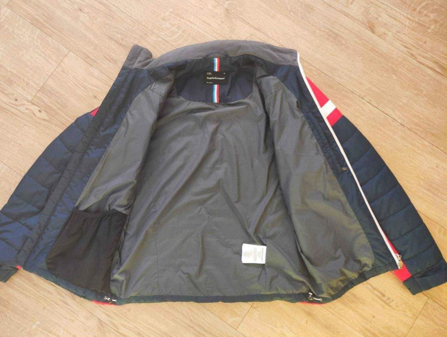 Peak Performance Giacche: Peak Performance Herren Hybridjacke M – Usato da Diepoldsau venduto da Kriskiz 4