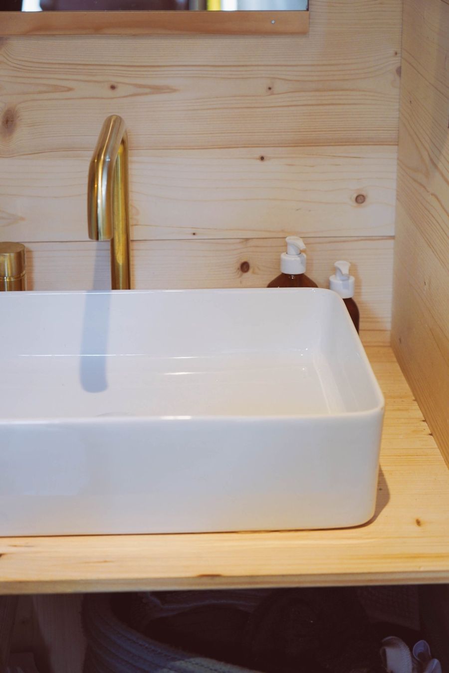 Mobilhome: Tinyhouse aus zweistöckigem Schiffscontainer – Usato da Rebstein venduto da Lucky_Shibby 5