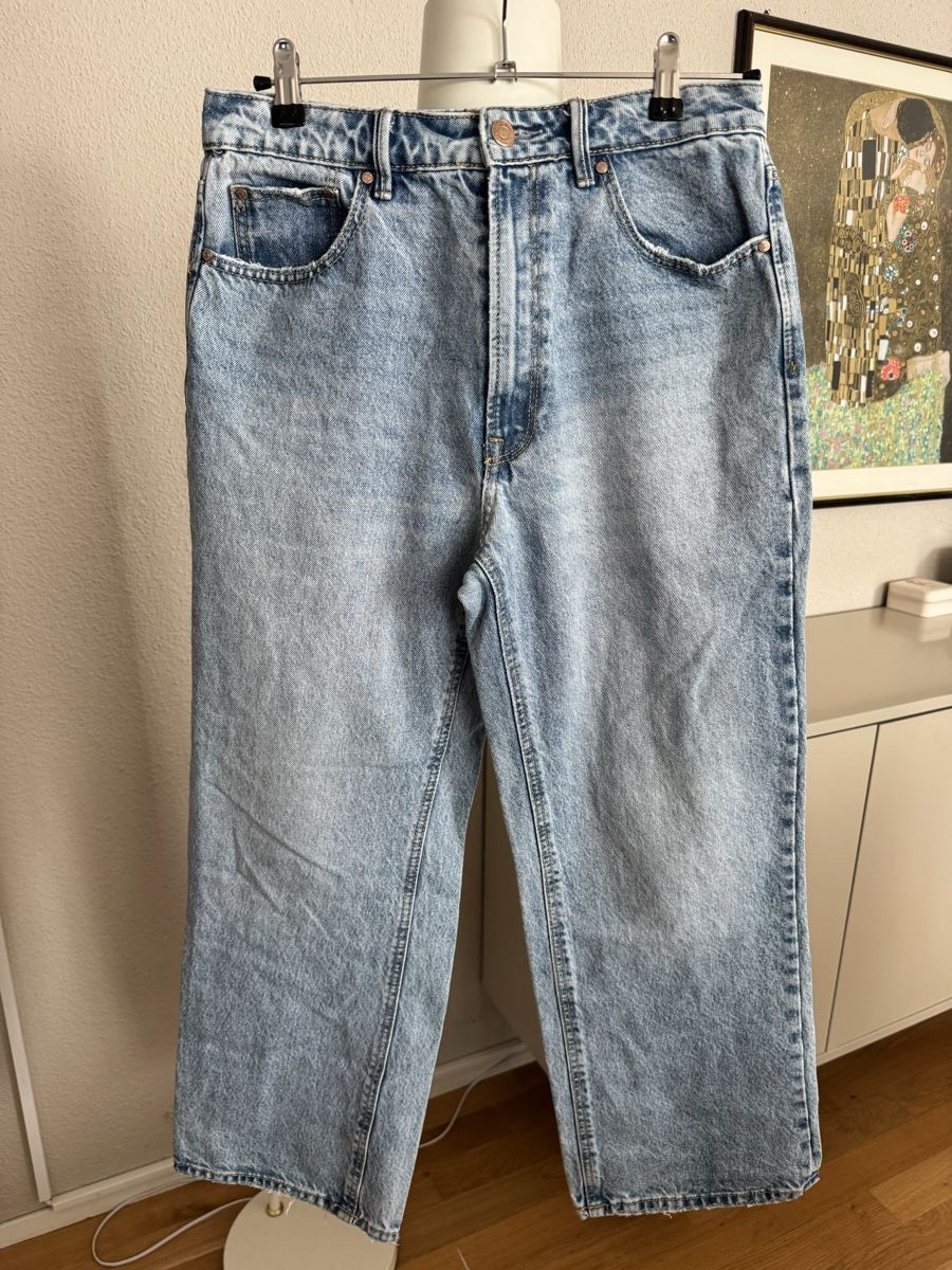 Stradivarius Jeans: Stradivarius Jeans Grösse 40 – Usato da Galgenen venduto da Vintluxe