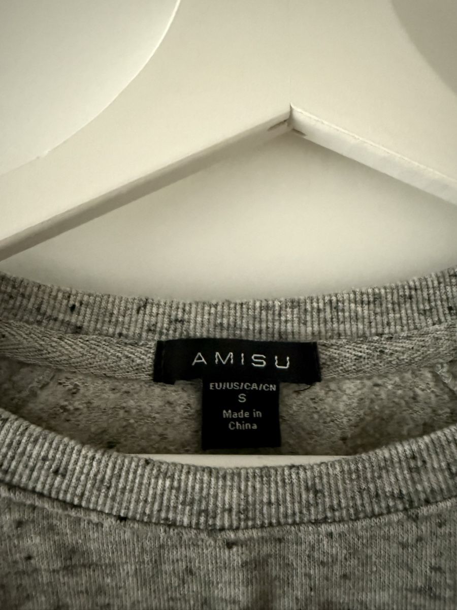 Pullover & Sweatshirts: Weicher Pullover – Gebraucht aus Luzern von vivientth 1