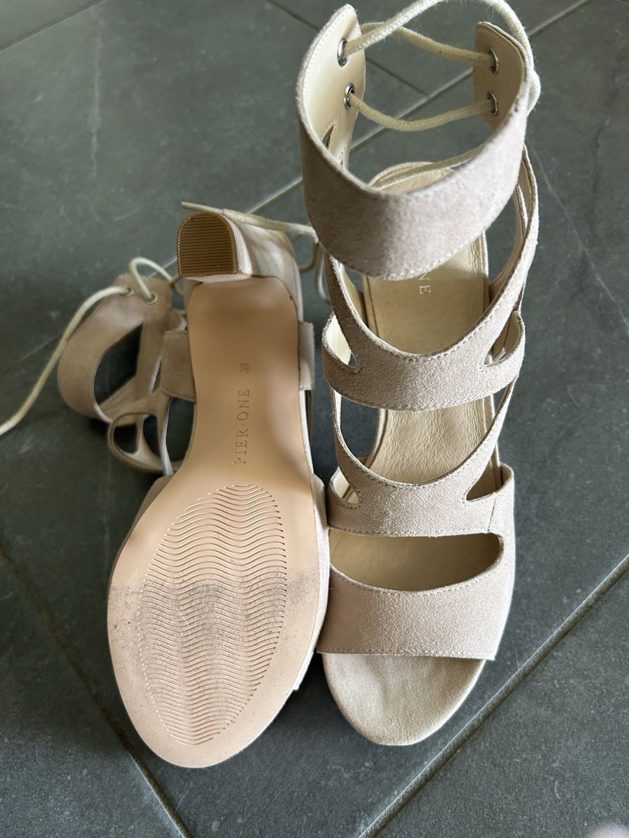 Scarpe da donna: Sandalette high heels, Gr 39 – Usato da Dübendorf venduto da Ecacace 1