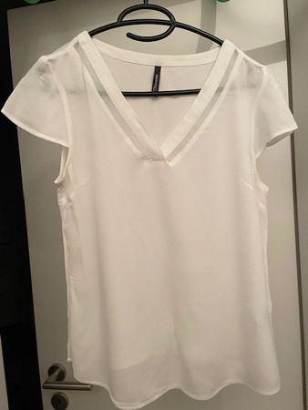 Bluse mit schönem V-Ausschnitt, weiss, Grösse S