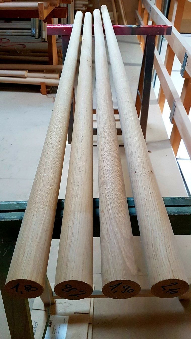 Articoli in legno: 4 Stk. Handlauf Rundstab Eiche D: 45 mm Los 207 – Nuovo (secondo la descrizione) da Sulgen venduto da Wag0815 1