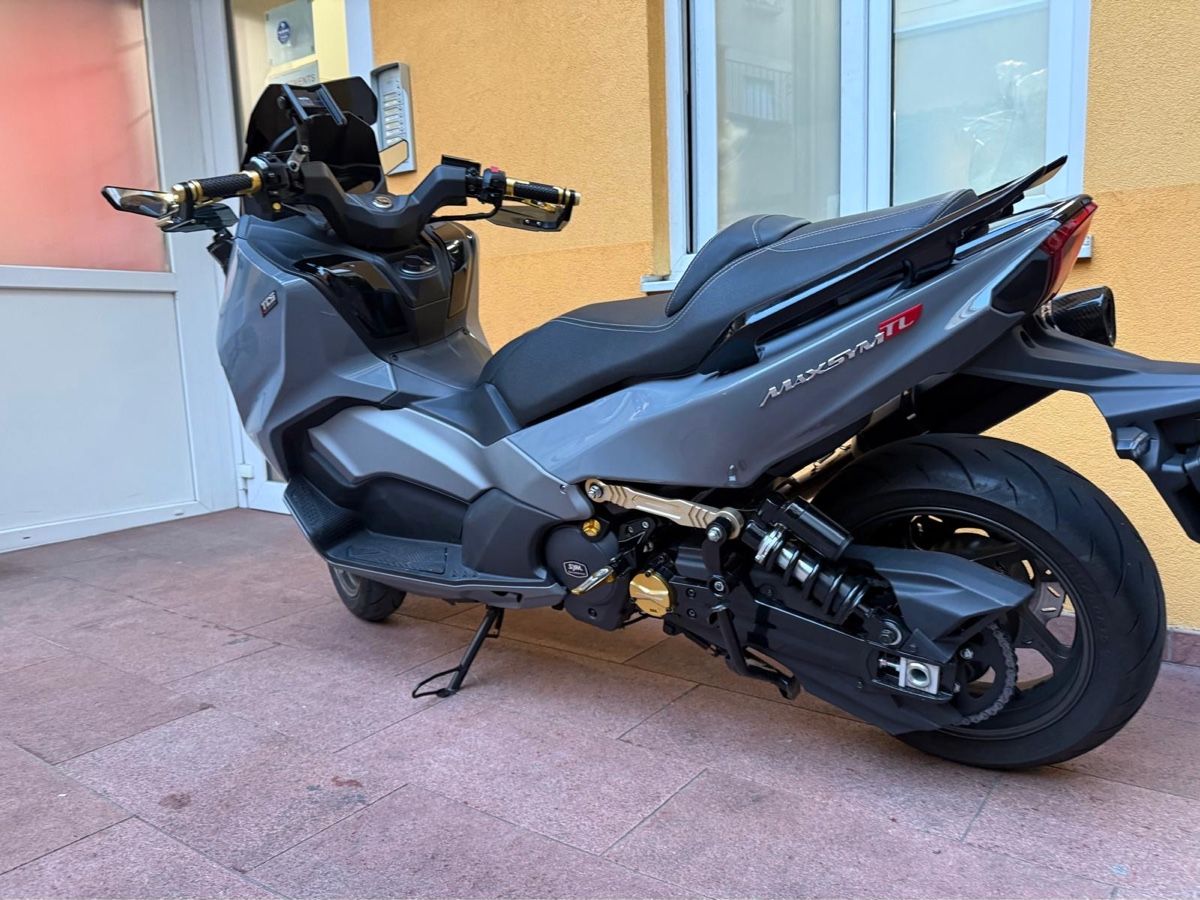 Sym Scooters: Sym maxsym tl508 – D'occasion à Pregassona par Eddy_Jan 1