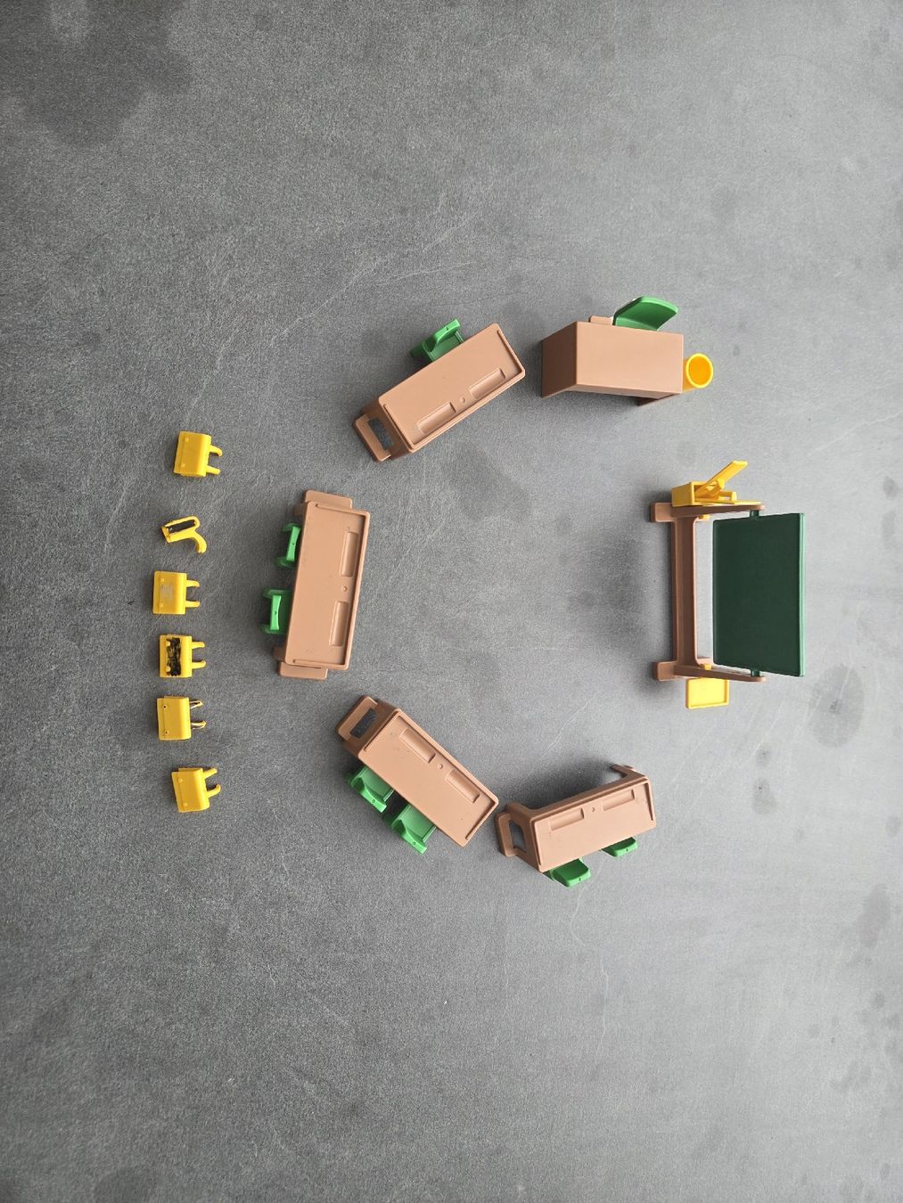 Playmobil Giocattoli: altes Playmobil Klassenzimmer – Usato da Oberkirch LU venduto da sa_kr