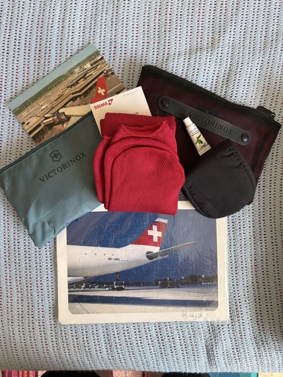 Altro in Cosmetici & Cura: Souvenir-Set Swiss/Flughafen ZH – Usato da Schaffhausen venduto da Reporter
