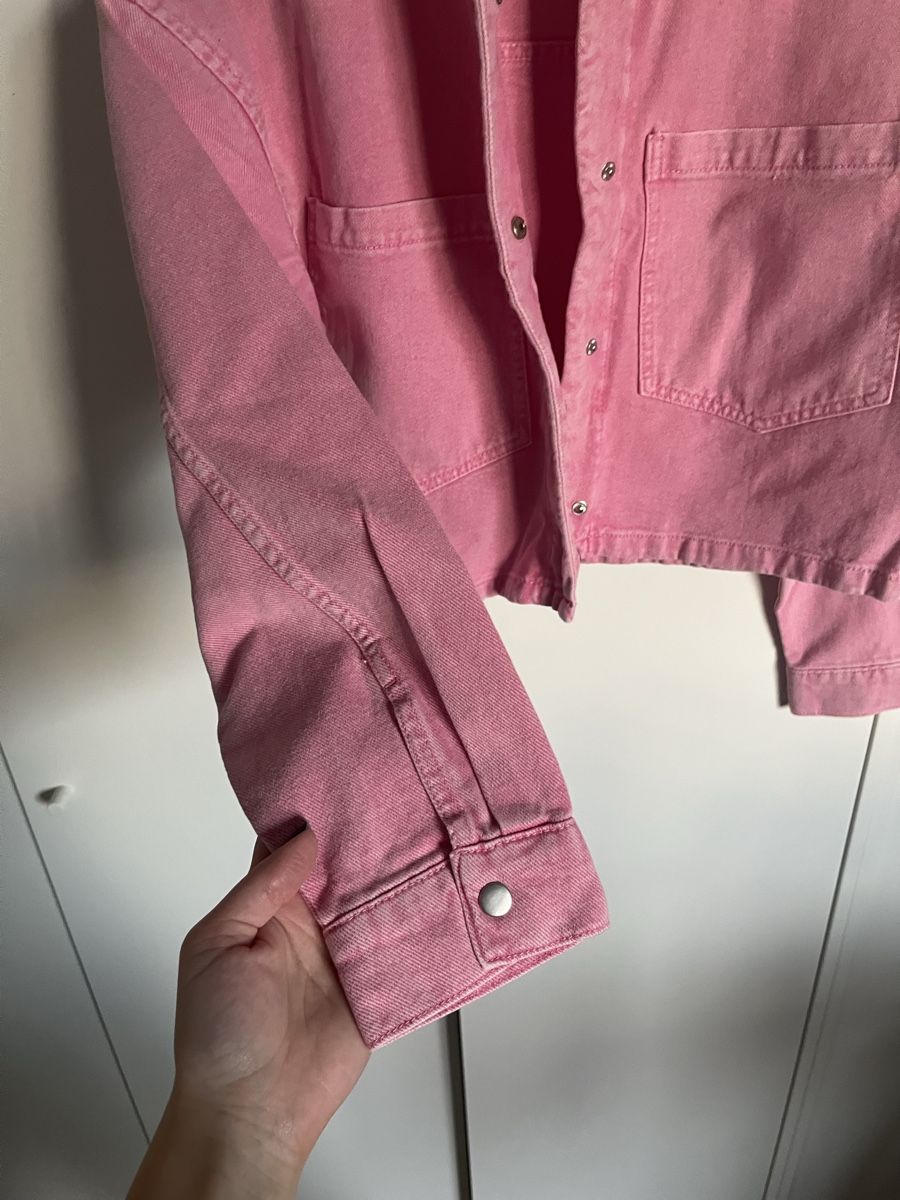 Stradivarius Giacche: Giacca - camicia denim rosa – Usato da Bellinzona venduto da aga_mm8m 2