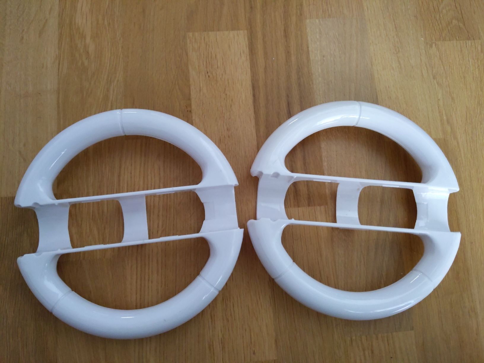 Nintendo Giochi: Mario Kart Wii + 2x Lenkrad Adapter – Usato da Unterseen venduto da ain_h852 1
