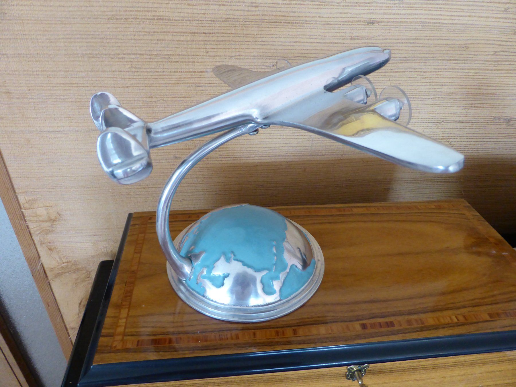 Lockheed Kits de montage: LOCKHEED CONSTELLATION 1945 FLUGZEUG TISCHMODELL aus Metall – D'occasion à Reinach AG par pussi100 8