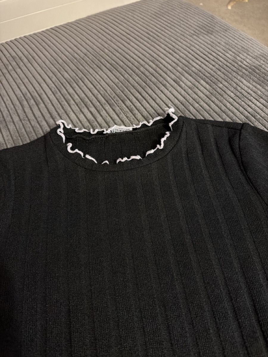Pulls & Sweat-shirts: Herziges Kurzarmpullover in Größe M – D'occasion à Wahlen b. Laufen par Salome7 2