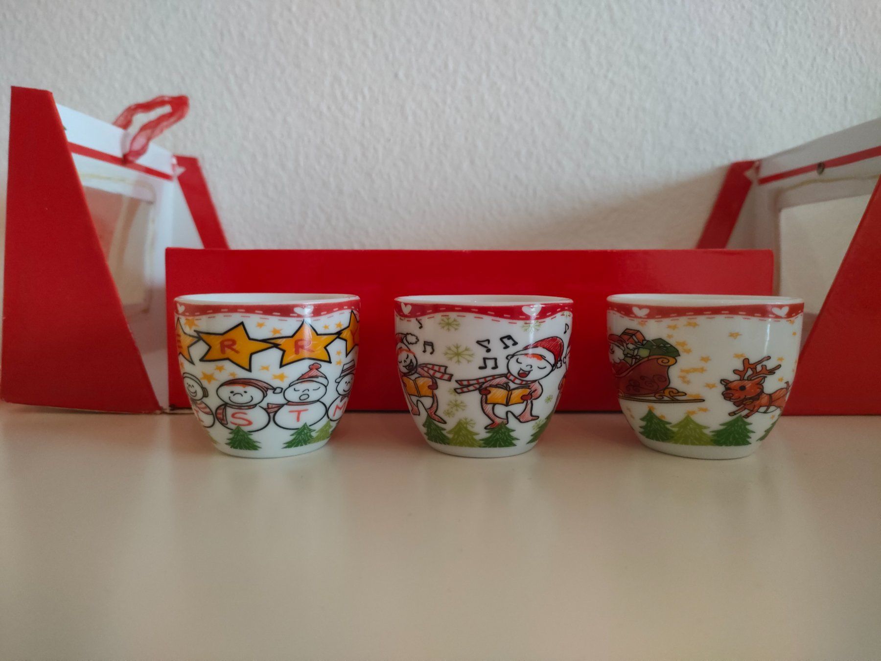 Set di piatti: Wunderschönes 12-teiliges Espresso&Tee Set mit Xmas Muster – Nuovo e nell'imballaggio originale da Dietikon venduto da MJ_Sporting 5