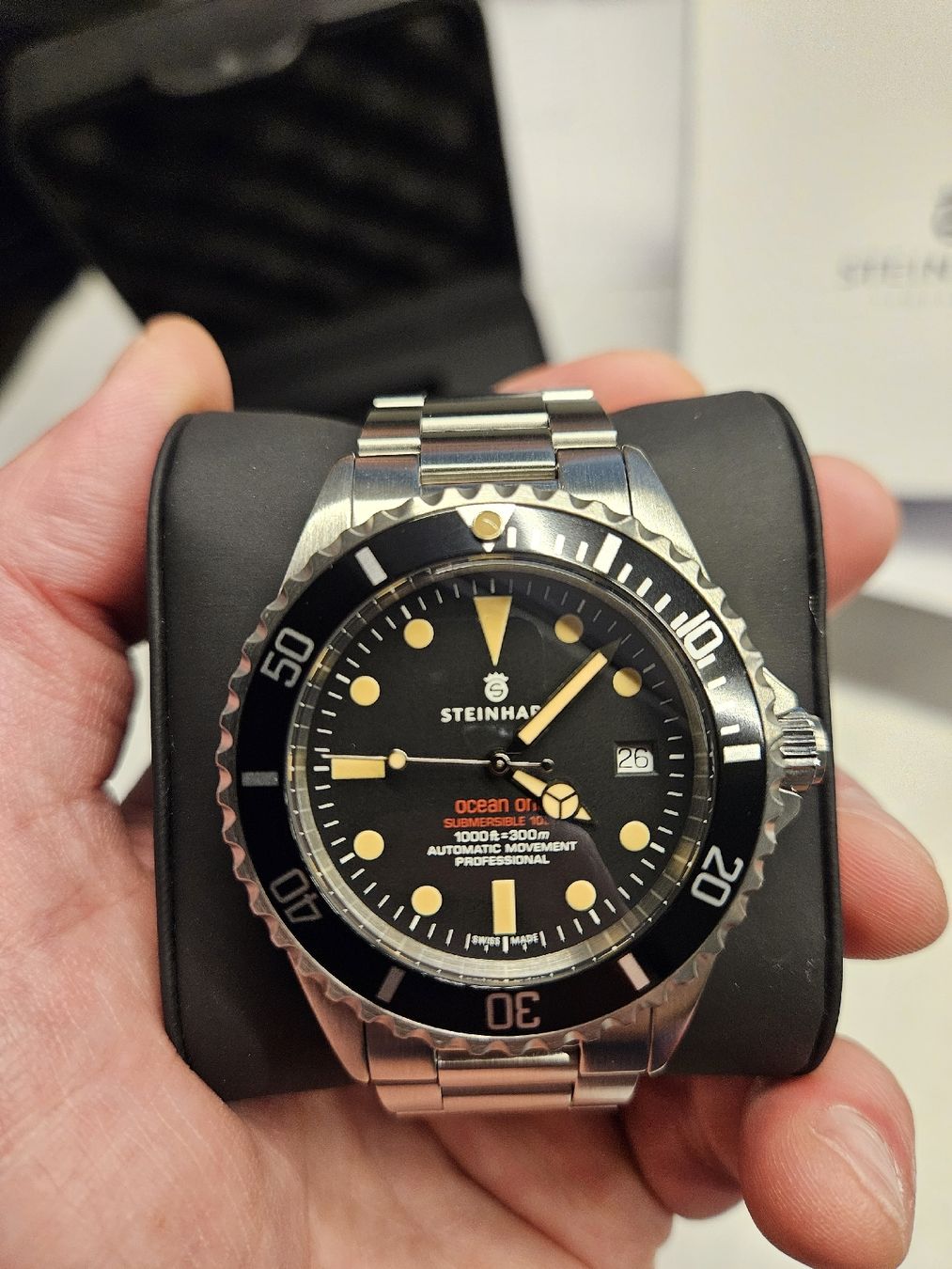 Steinhart Orologi: Steinhart Ocean One RED – Nuovo e nell'imballaggio originale da Bern venduto da XHP 1