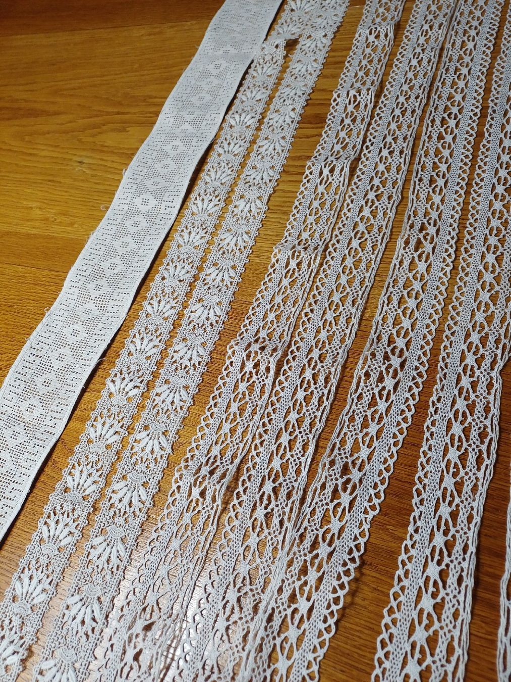 Tessuti: 3 verschiedene Stoffbänder – Usato da Gächliwil venduto da lesidees 4