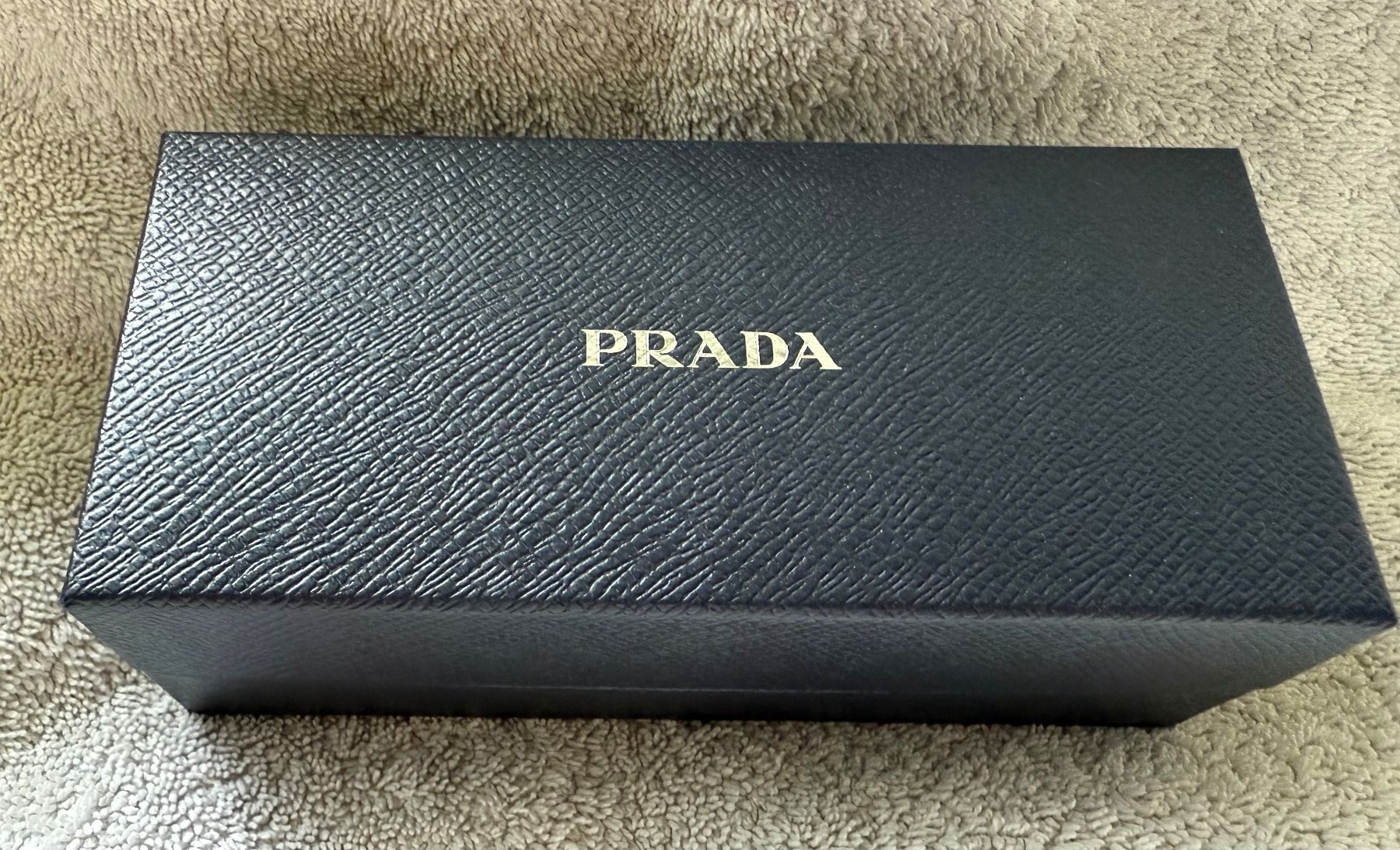 Prada Lunettes & Verres: Prada Sonnenbrille mit Etui – Neuf (Voir description) à Wohlen AG par thr_t5x8 6