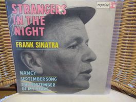 FRANK SINATRA - STRANGERS IN THE NIGHT