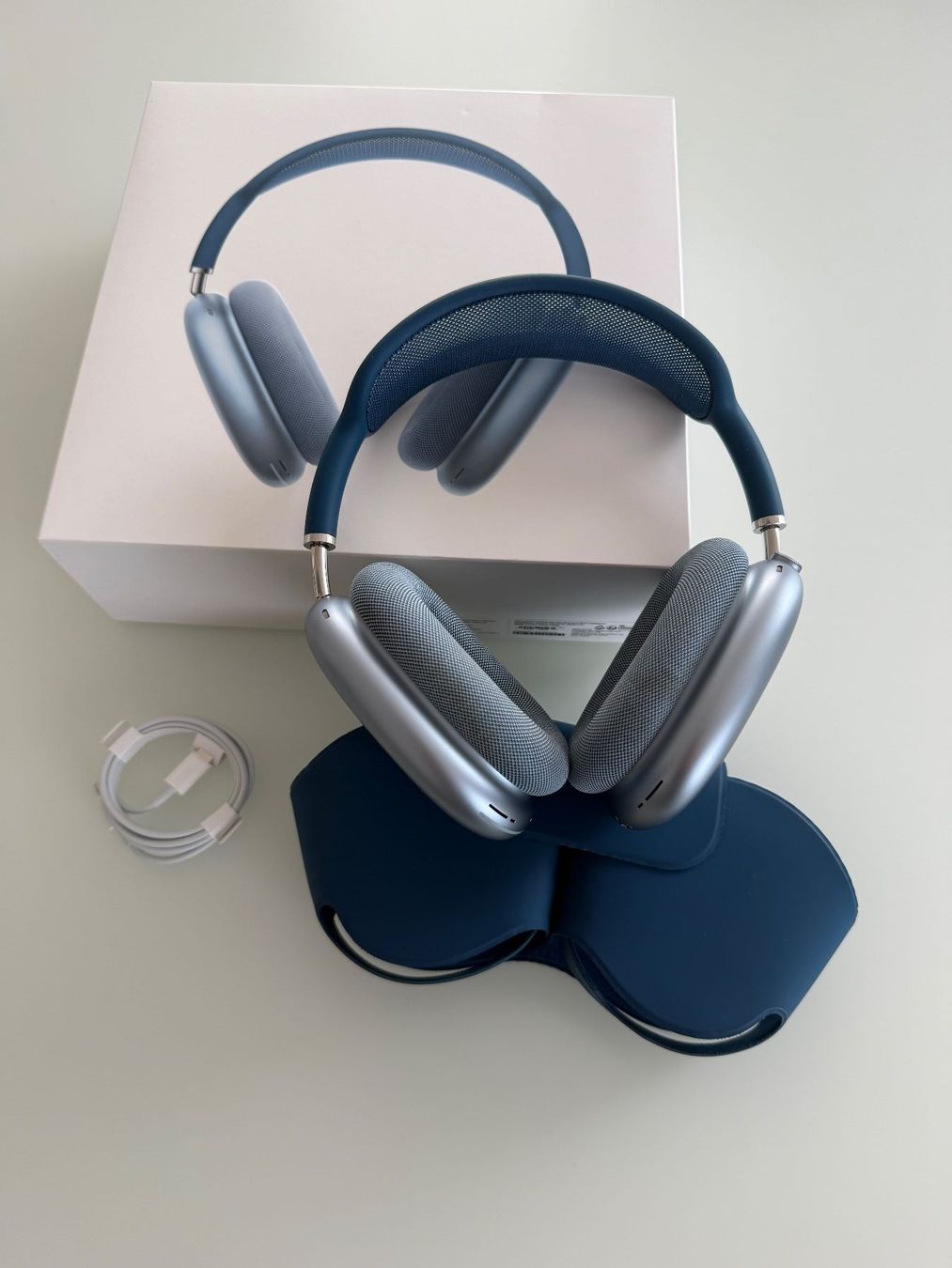 Apple Cuffie: Apple AirPods Max - Sky Blue – Usato da Rain venduto da ThriftSHA 4