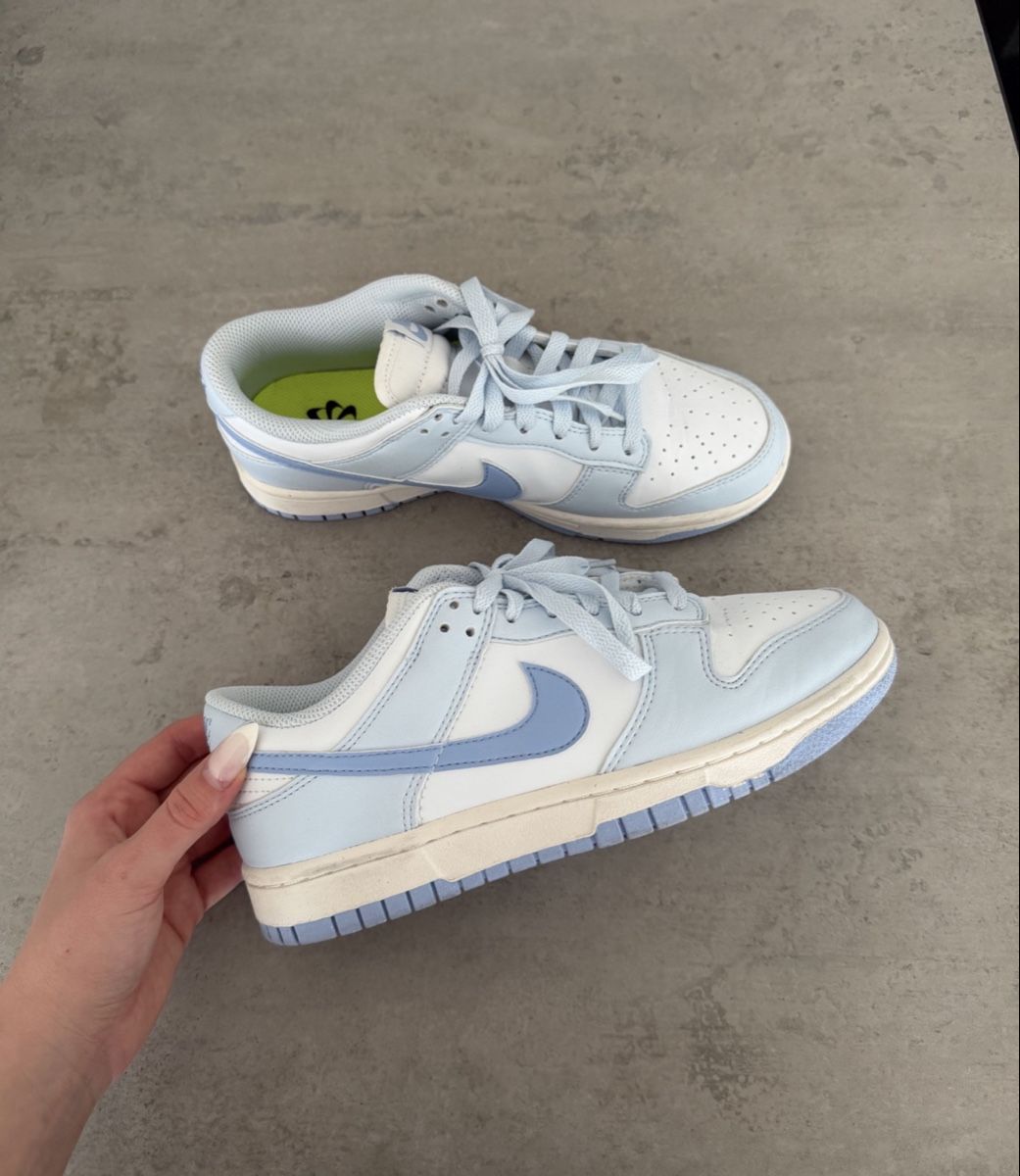Nike Damenschuhe: Nike Dunk Low - Hellblau/Weiss – Gebraucht aus Untersiggenthal von celinexfe