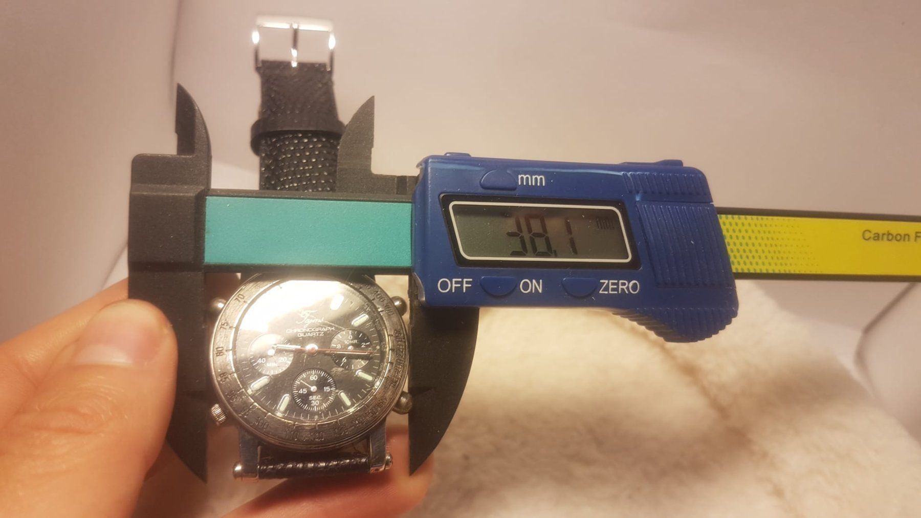 Uhren: Armbanduhr  Mit Trigalight-Technologie – Gebraucht aus Zürich von Sarameier 4